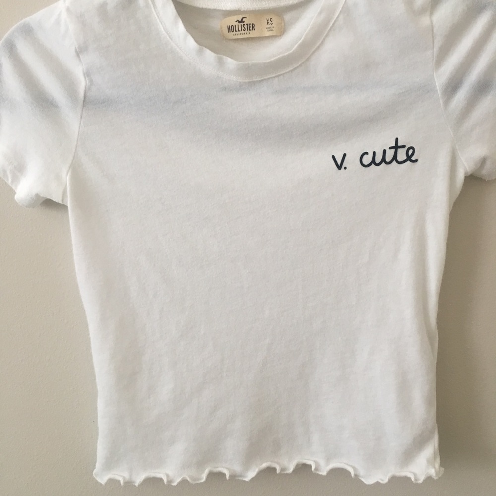 Hollister Cropped Graphic Tee XS